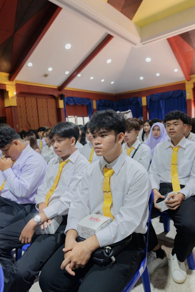 นายกสมาคมศิษย์เก่าฯ ได้เข้าร่วมพบปะพูดคุย โครงการปฐมนิเทศนักศึกษาใหม่ คณะบริหารธุรกิจ - มทร.ศรีวิชัย (RMUTSV)